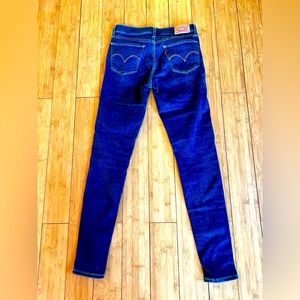 710 super skinny dark wash Levi jeans size 27